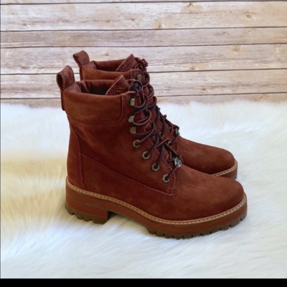 NWOT Rust color 6in Timberland Boots